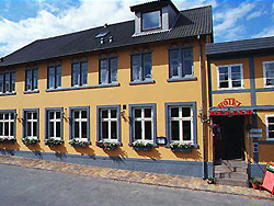 overnatning i Hotel - Hoteller - er et dejligt familiehotel, beliggende direkte ned til Hasle Havn. Alle v - 1139 overnatning i Hotel - Hoteller - Hotel Herold