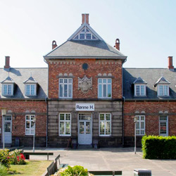   Rønne H 
    