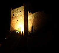 Hammershus bei Nacht
